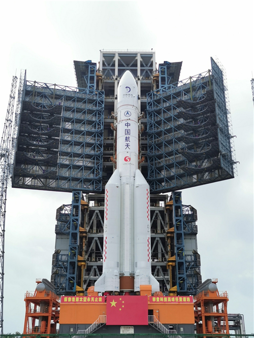 见证中国航天新壮举！荣威iMAX8成功完成嫦娥五号发射保障任务